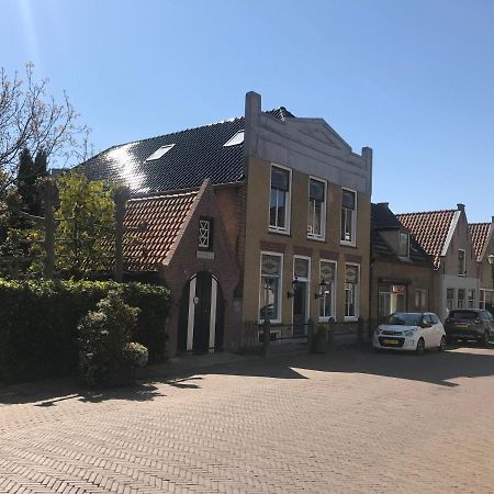 B&B Logeren Bij De Burgemeester Stad aan 't Haringvliet Exteriör bild
